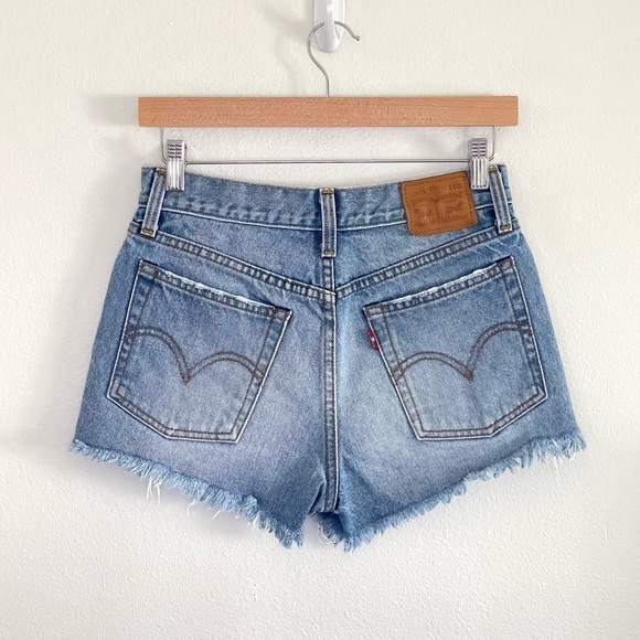 Levi’s Wedgie High Rise Distressed Denim Cutoff Short Havana Affair 26 - 27 - Picture 3 of 12